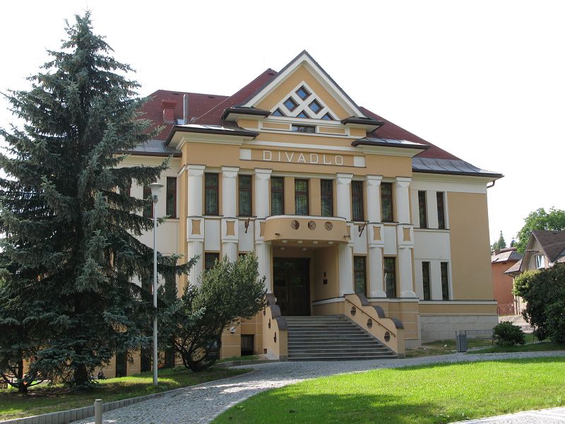 Červený Kostelec 11
