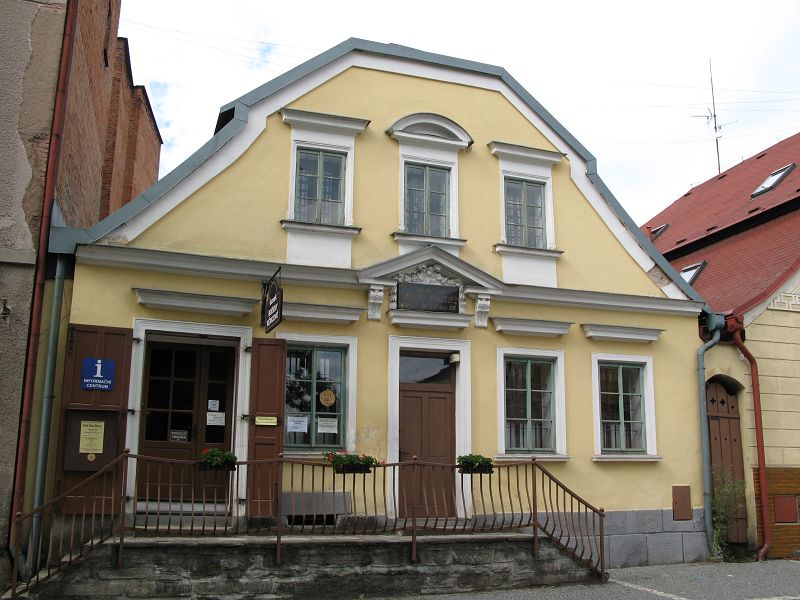 Červený Kostelec 4